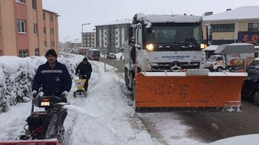 Adapazarı Belediyesi Kar Çalışmalarına Devam Ediyor