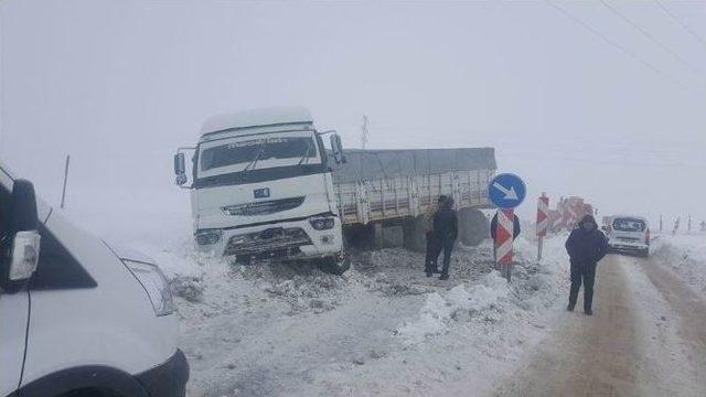 Beyşehir’de Kar Yağışı Etkili Oluyor