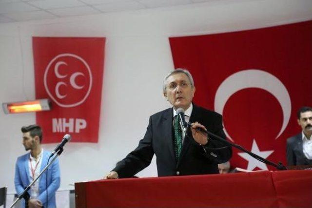 Mhp'li Ayhan, Yeni Anayasaya Sıcak Bakılmasının Nedenlerini Açıkladı