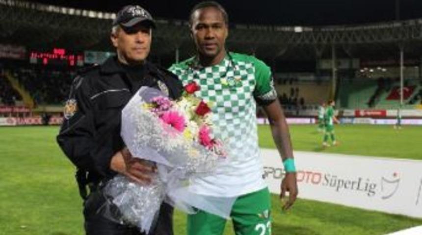 Trabzonspor Rodallega I&ccedil;in Akhisar Belediyespor Ile Anlaştı