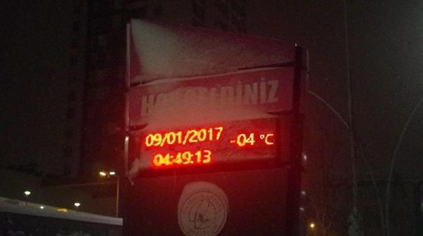 İstanbul'da Kar Yağışı Bu Gece De Etkili Oldu (Ek)