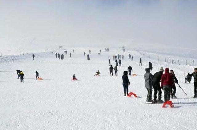 Karacadağ’Da, Kayak Sezonu Açıldı