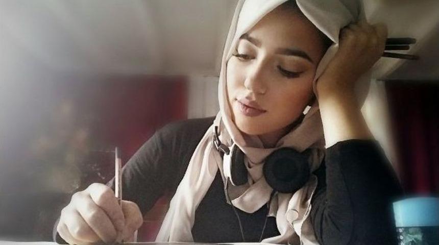 &Uuml;niversite &Ouml;ğrencisi İzmir Kahramanını &Ouml;l&uuml;ms&uuml;zleştirdi