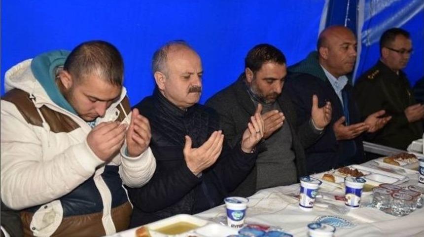 İstanbul Reina Saldırısında Şehit Olan Polis Memuru Burak Yıldız İçin Mevlit Okundu