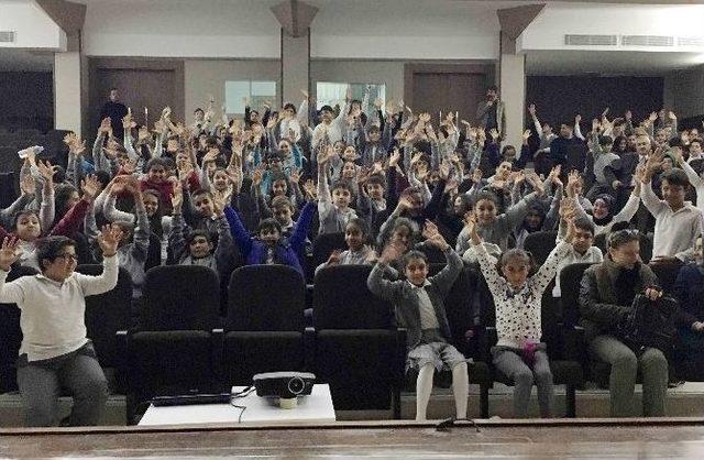 Ke&ccedil;i&ouml;ren&rsquo;in &Ccedil;evre &Ccedil;i&ccedil;ekleri Eğitimde 2