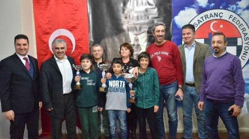 5 Ocak Kurtuluş Kupası Satran&ccedil; Turnuvası