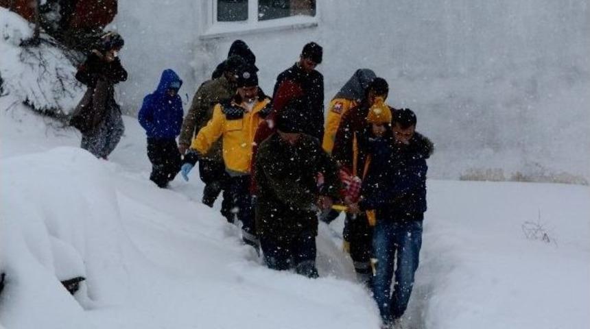 Lapseki&rsquo;de Kar Temizleme &Ccedil;alışmaları