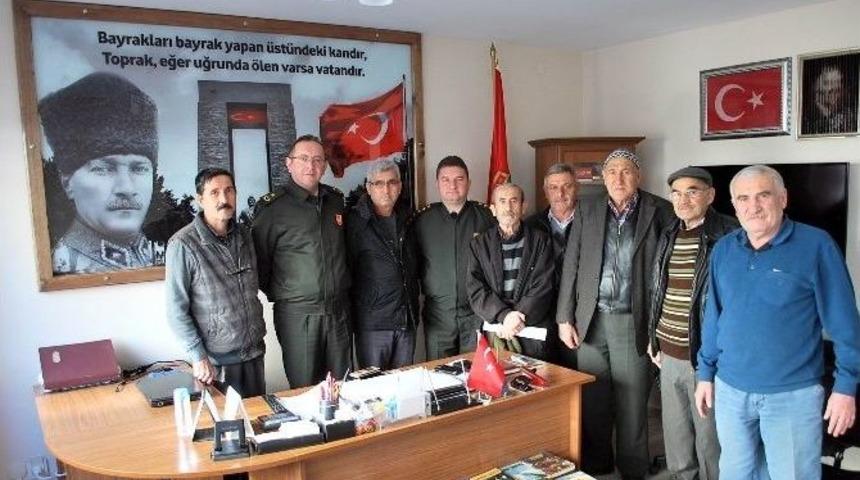 Komutanlardan Şehit Aileleri Ve Gazilere Anlamlı Ziyaret