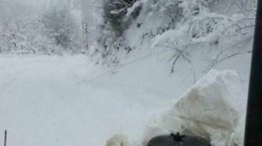 Ak&ccedil;akoca&rsquo;da K&ouml;y Yolları A&ccedil;ılıyor