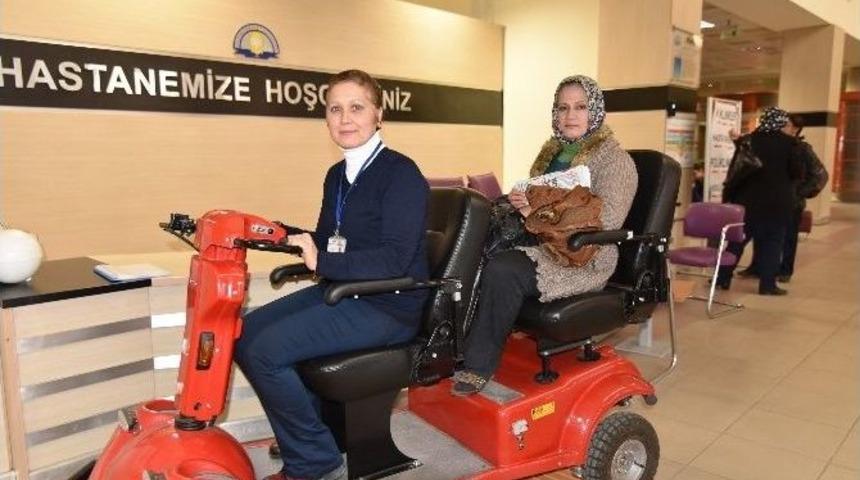 Erdemli Devlet Hastanesi&rsquo;nde Hastalara Ak&uuml;l&uuml; Ara&ccedil;larla Hizmet
