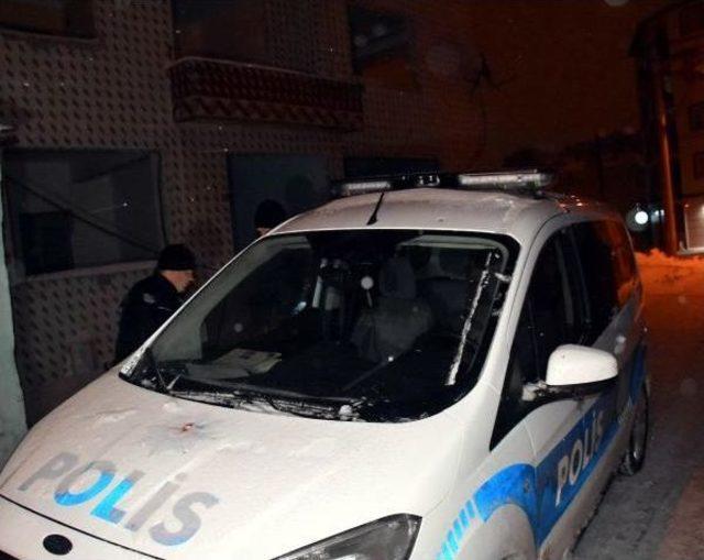 Polis Metruk Evlerde 'donmamaları' Için Kimsesiz Aradı