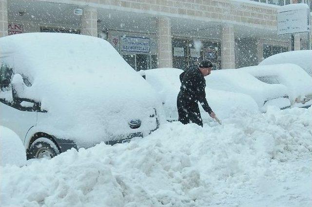 Çelikhan’da 17 Köy Yolu Ulaşıma Kapandı