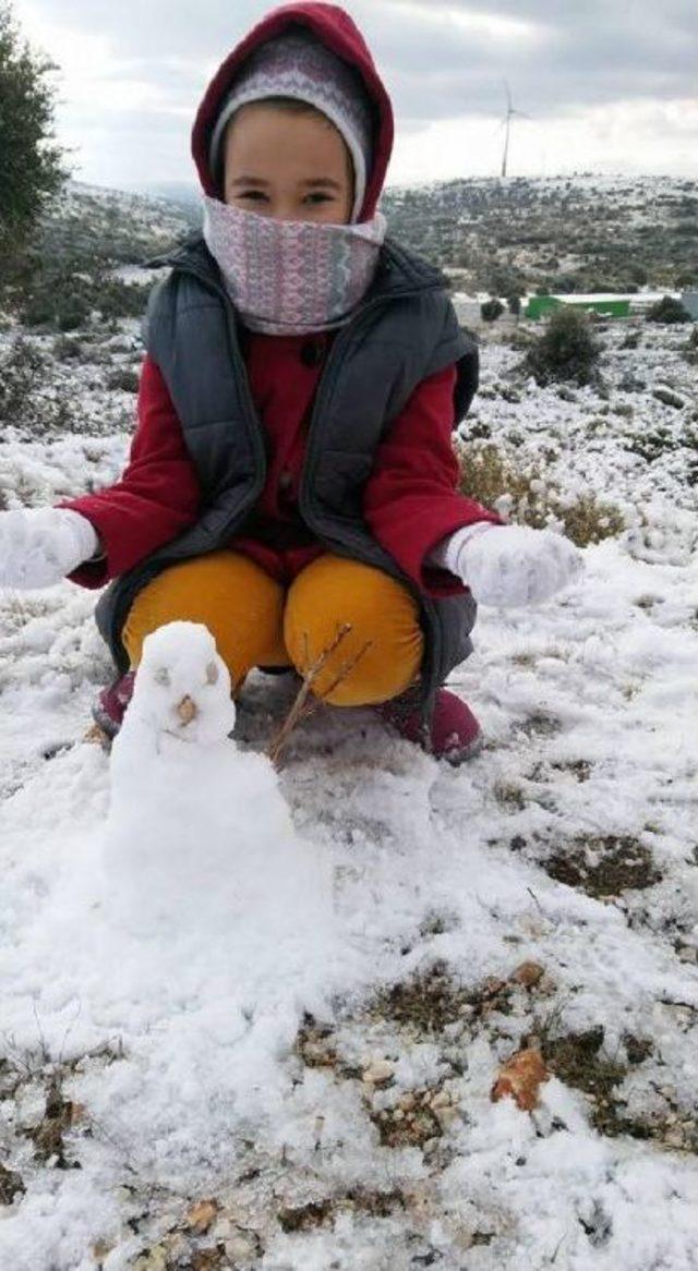 Çeşme'de Kar Sevinci