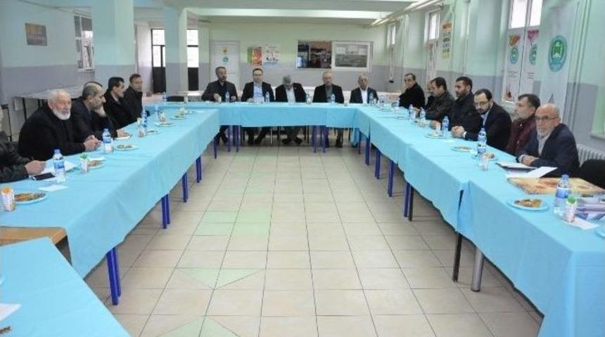 G&ouml;lbaşı İl&ccedil;esinde İmam Hatip Lisesi Platformu Toplandı