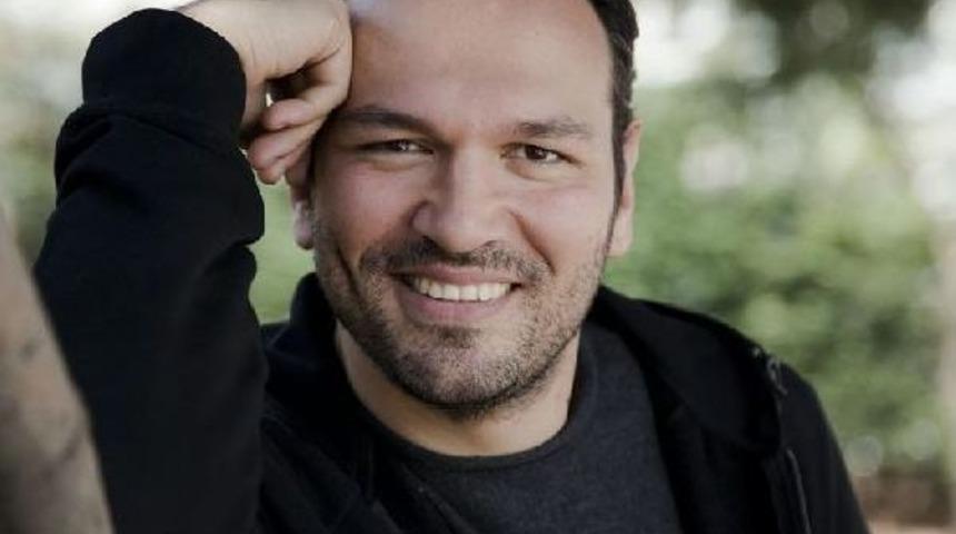 Ali Sunal, Oyunculuk At&ouml;lyesi A&ccedil;ıyor