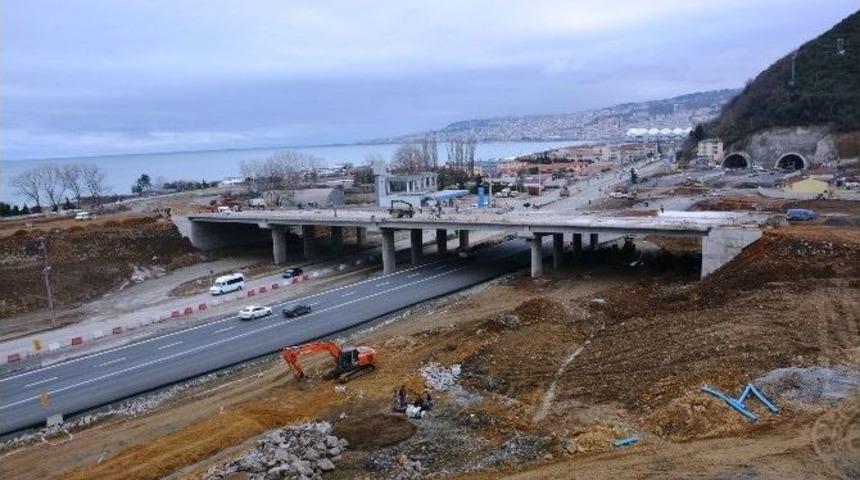 Trabzon&rsquo;da Trafik Yoğunluğuna Neden Olan Yonca Kavşak İnşaatı Şekilleniyor