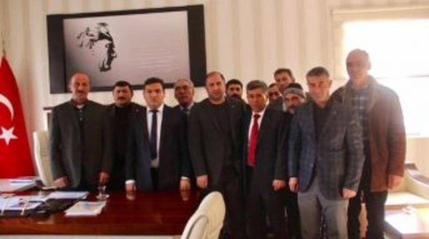 &Ccedil;ıldır Ak Partiden Kaymakama Ziyaret