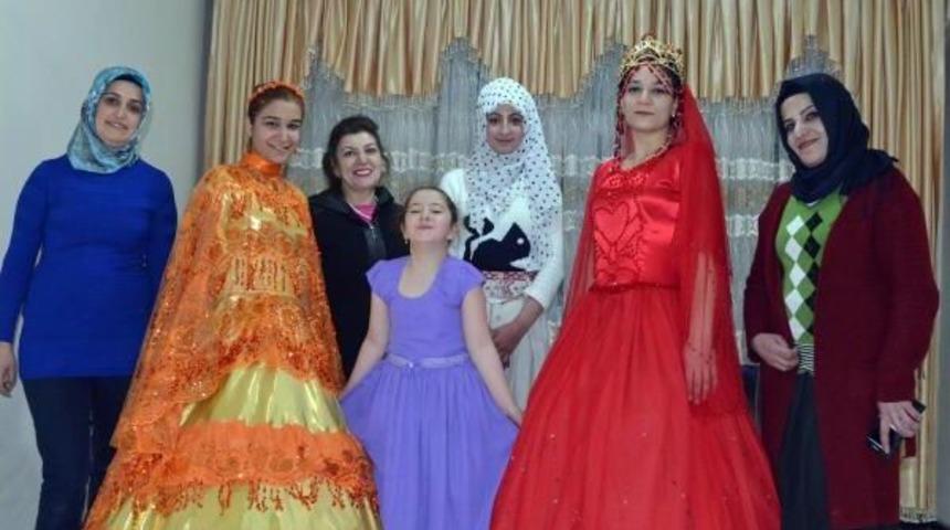 Bitlisli Kadınlara, 'muhteşem Y&uuml;zyıl K&ouml;sem' Ekibinden Destek