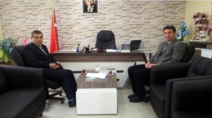 Kaymakamı Şahiner&rsquo;den, Milli Eğitim M&uuml;d&uuml;rl&uuml;ğ&uuml;ne Ziyaret