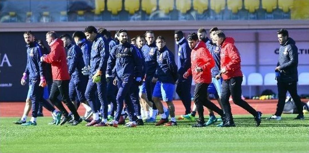 Trabzonspor &Ccedil;alışmalarını S&uuml;rd&uuml;r&uuml;yor