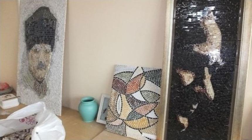 Burhaniye&rsquo;de Sanatsal Mozaik Dersi Veriyorlar