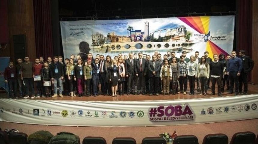 Adana&rsquo;da Sosyal Medya &Ccedil;alıştayı Yapıldı