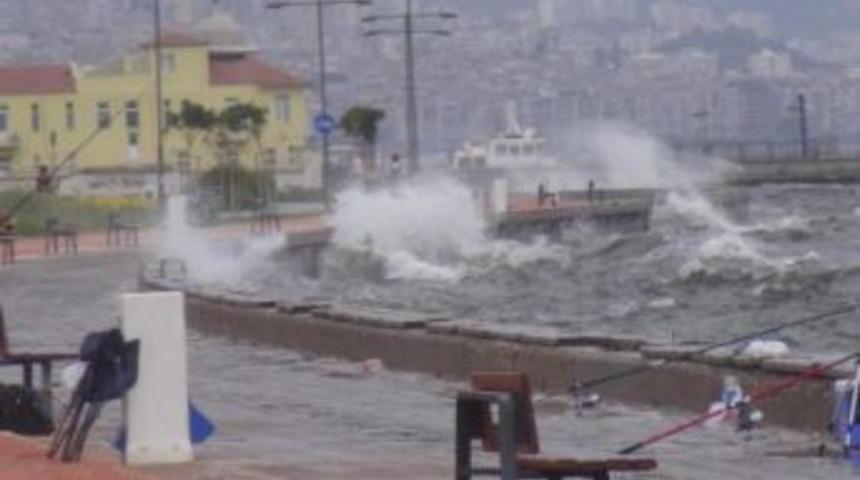 Ege'de Fırtına Uyarısı