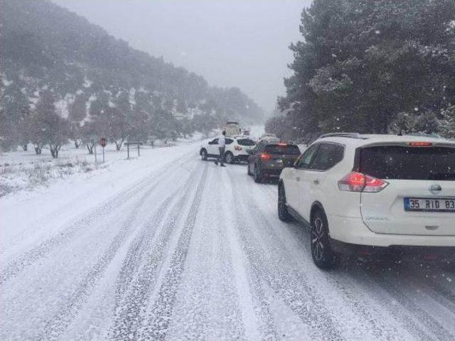 Çeşme'de Kar Sevinci (2)