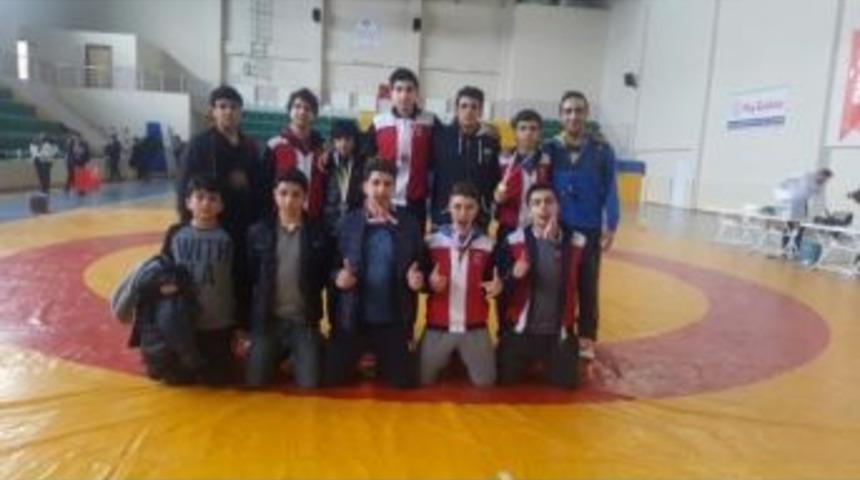 Ted Malatya Koleji G&uuml;reşte B&ouml;lge Şampiyonasına Katılacak