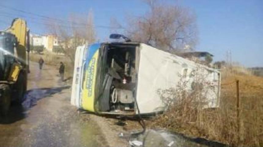 Bucasporlu Minikler  Kazayı Ucuz Atlattı