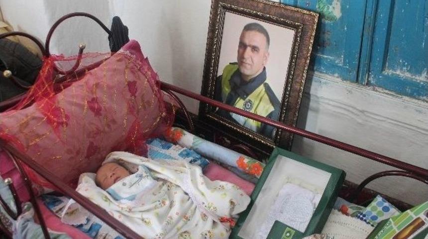 &Uuml;&ccedil; G&uuml;nl&uuml;k Bebeğe Şehit Polis &ldquo;fethi Sekin&rdquo;in Adı Verildi