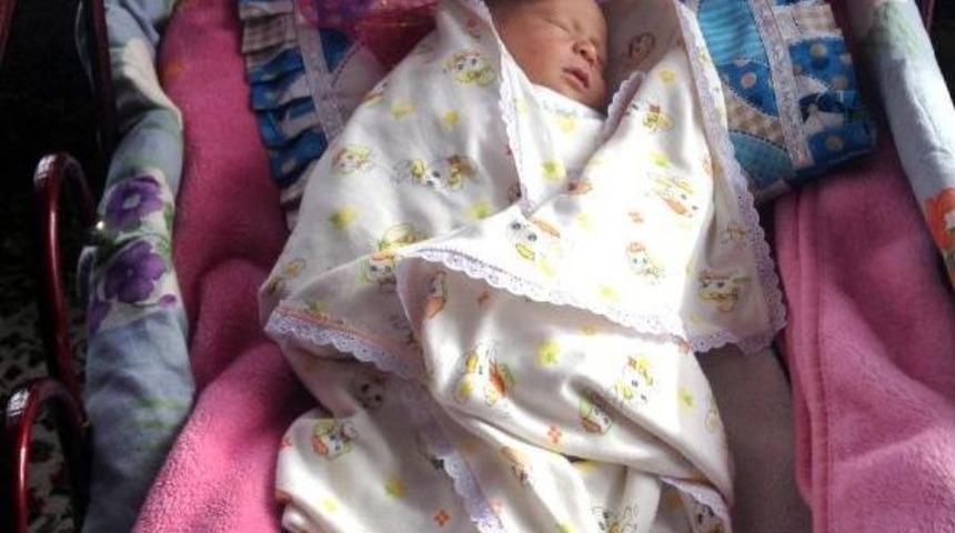 Şehit Polis Fethi Sekin&rsquo;In Adı Yeni Doğan Bebeğe Verildi