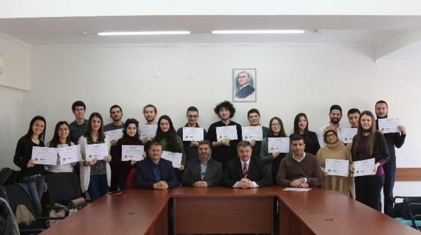 Sa&uuml;&rsquo;de Başarı G&ouml;steren &Ouml;ğrencilere Sertifika Verildi