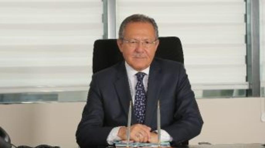 Başkan Uğur Gazeteciler G&uuml;n&uuml;n&uuml; Kutladı