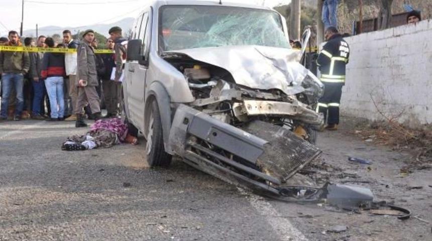 Aydın'da Zincirleme Kaza: 4 &Ouml;l&uuml;, 3 Yaralı