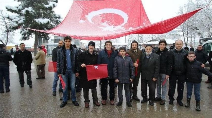 Akyazı&rsquo;da Şehitleri Anma Y&uuml;r&uuml;y&uuml;ş&uuml; Ger&ccedil;ekleşti