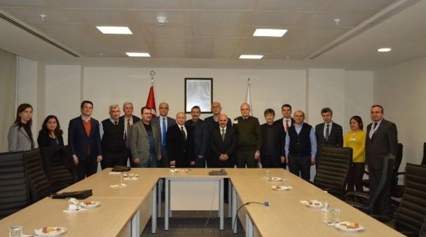 Sa&uuml; &Ouml;ğretim &Uuml;yeleri İle Savuma Sanayi M&uuml;steşarlığı Arasında Toplantı Yapıldı