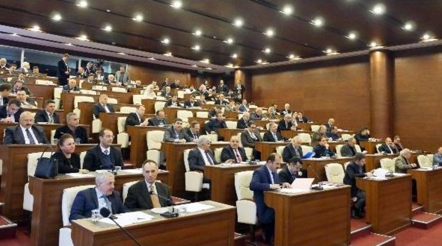 Başkan G&uuml;mr&uuml;k&ccedil;&uuml;oğlu: &ldquo;&ccedil;amburnu&rsquo;nda En K&uuml;&ccedil;&uuml;k Bir Ama&ccedil; Değişikliği Olmayacak&rdquo;