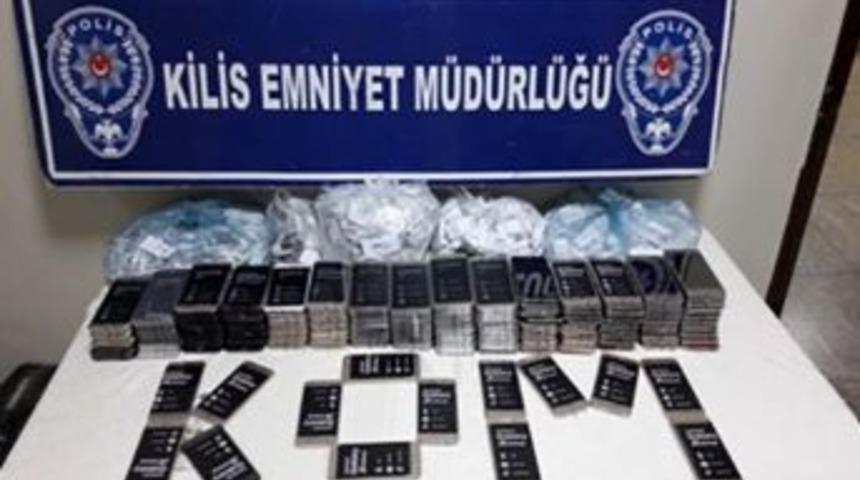 Kilis&rsquo;te 176 Adet Ka&ccedil;ak Cep Telefonu Ele Ge&ccedil;irildi