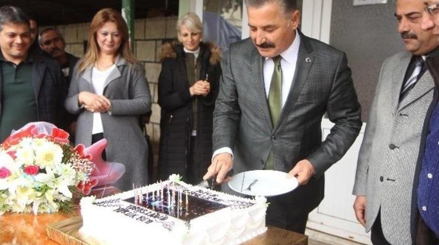 Başkan Tuna&rsquo;ya Doğum G&uuml;n&uuml; S&uuml;rprizi
