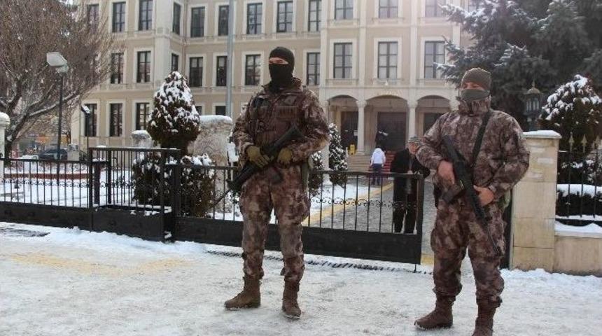 Ter&ouml;r Olayları Sonrasında Bolu&rsquo;da &Ouml;nlemler Arttırıldı