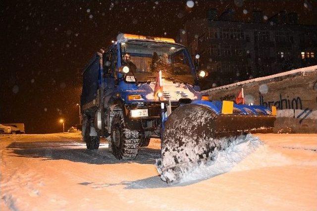 Kastamonu Belediyesi, Karla Mücadelesine Devam Ediyor