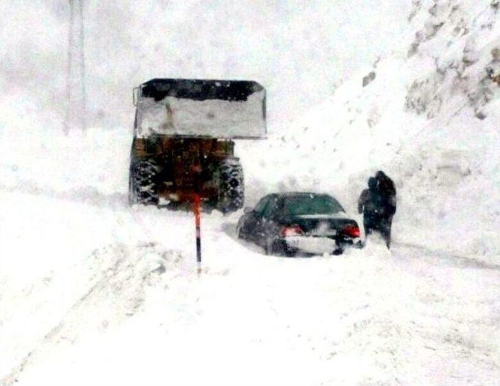 Malatya’da 135 Mahallenin Yolu Kapandı G3