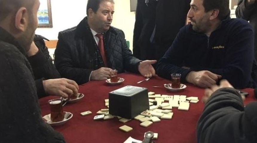 Maltepe Belediye Başkanı Karda Kalan Ara&ccedil;ları İtti