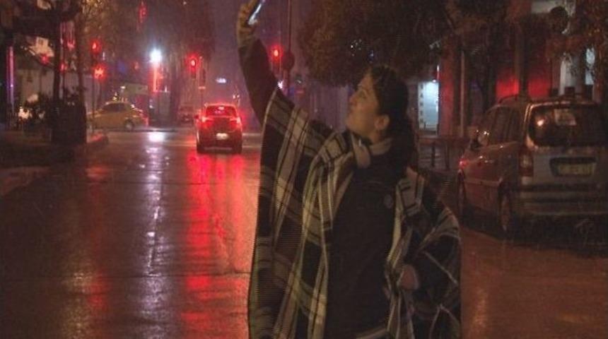 İzmirliler Karın Keyfini &Ouml;z&ccedil;ekim &Ccedil;ekerek &Ccedil;ıkarttı