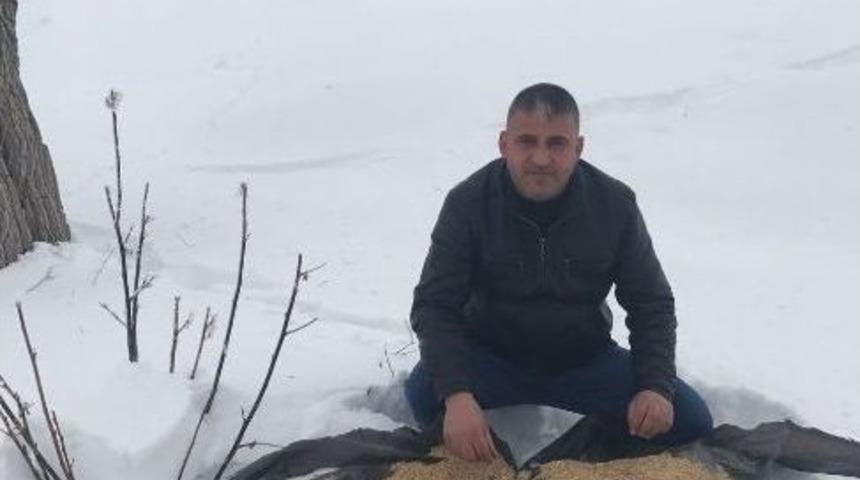 Malazgirt&rsquo;te Doğaya Yem Bırakıldı