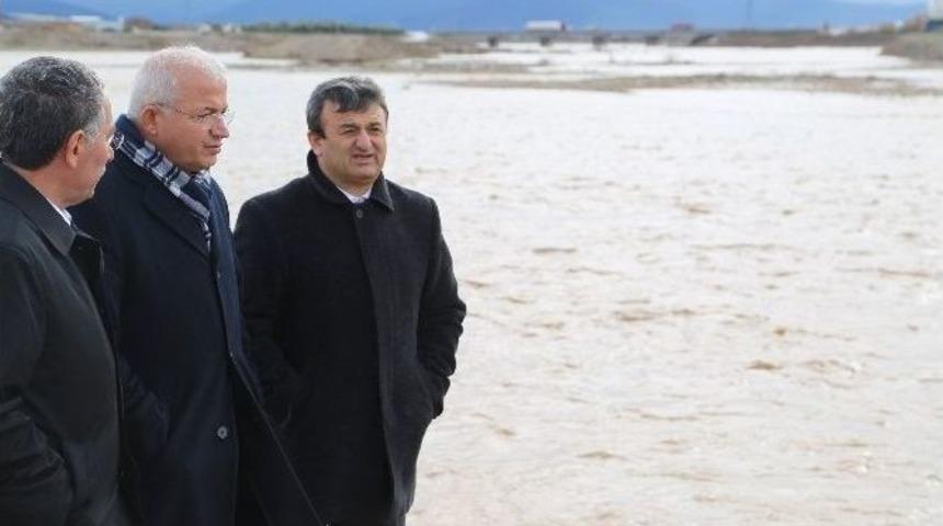 Fetrek &Ccedil;ayı, K&ouml;yl&uuml;lerin Korkulu R&uuml;yası Olmaktan &Ccedil;ıktı