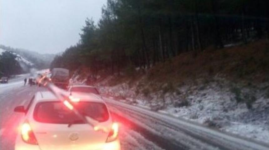 Milas-yatağan Karayolunda Kar Engeli