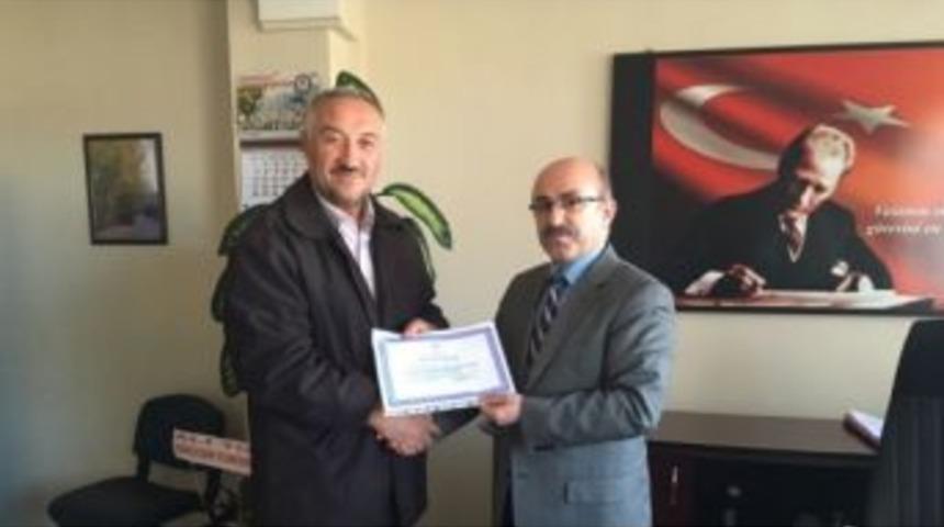 Hisarcık&rsquo;ta Emekli &Ouml;ğretmen Ve Personele Hizmet Şeref Belgesi