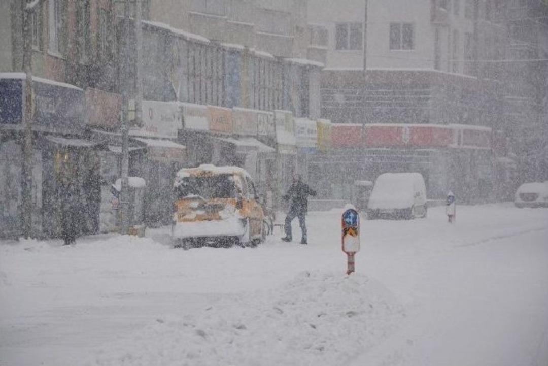 Antalya&rsquo;da Taşımalı Eğitime Kar Tatili